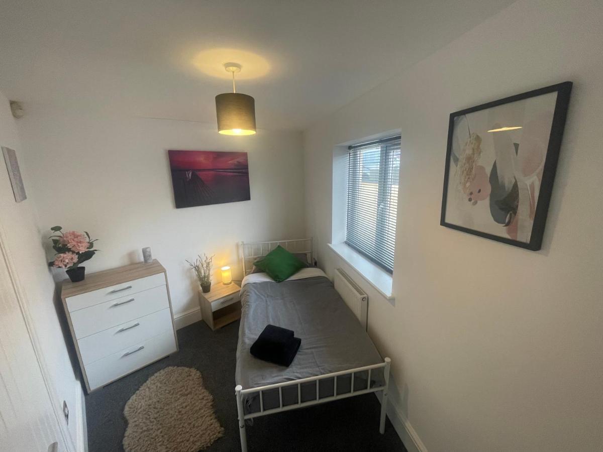 Two Bedroom Detached Modern Bungalow Close To Plymouth Argyle Fc Luaran gambar